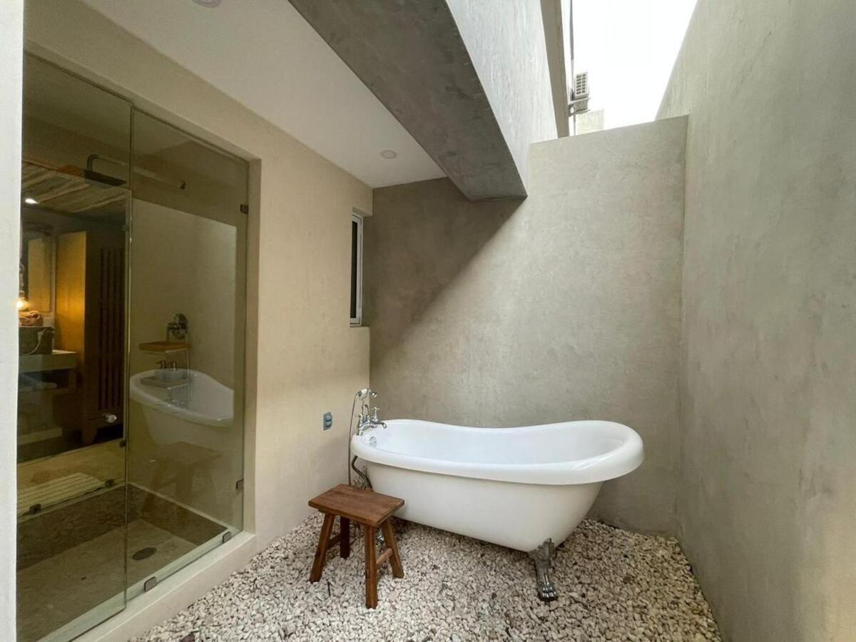 New With Bathtub And Jacuzzi Tulum